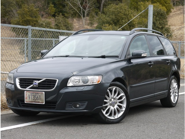 V50(ボルボ) 2.4i SE　OPカラー/本木目P 中古車画像