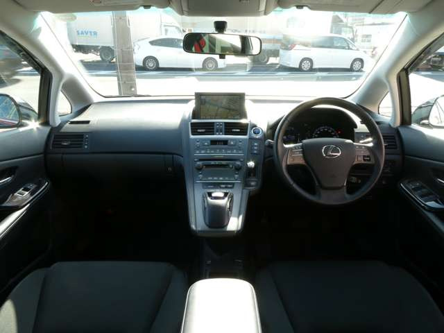 �i�����ꂽ�C���p�l����́A�X�^�C���b�V�������쐫�⎋�F���ɂ��D��A�O���̂��Ȃ��f�U�C���ɂȂ��Ă���܂�!