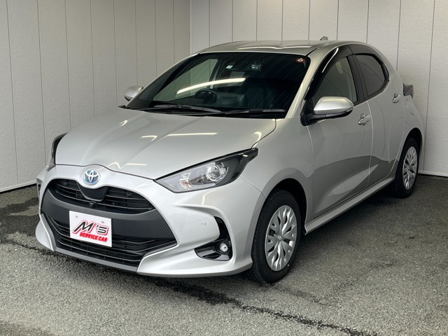 ヤリス(トヨタ) 1.5 ハイブリッド G E-Four 4WD　前後ドラレコ ETC 寒冷地仕様 BSM 中古車画像