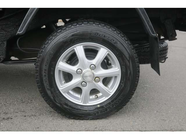 相 場より安い!を目指してオークションを中心に厳選仕入。軽自動車、セダン、ミニバン、スポーツ、商用車等々幅広く取り扱い。人気の特別仕様車や限定車もお任せ下さい。