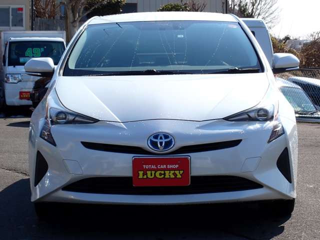 プリウス1.8 S ツーリングセレクション E-Four 4WD