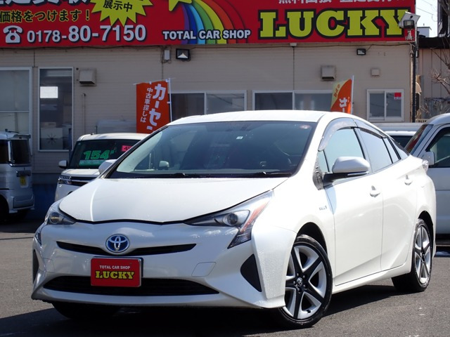 プリウス1.8 S ツーリングセレクション E-Four 4WD