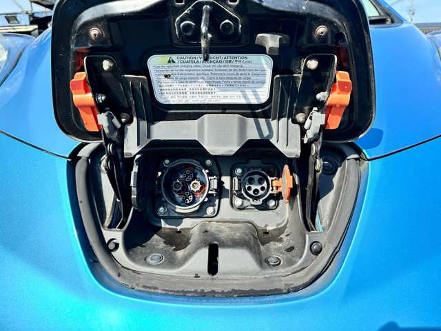 当店のお車はご遠方の方でも車両のメリット&デメリットをしっかりご検討頂ける様に細かく写真撮影したものを掲載しております。是非ご検討下さいませ!