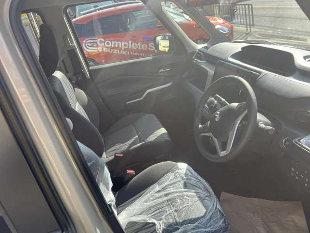 新車!最新モデル人気のアースカラー同じ価格でお好きな色オプション選べますドラレコETCナビTVお好きなメーカでお買い得価格で取り付け可能勿論正規新車販売スズキ副代理店安心全国メーカー保証付!