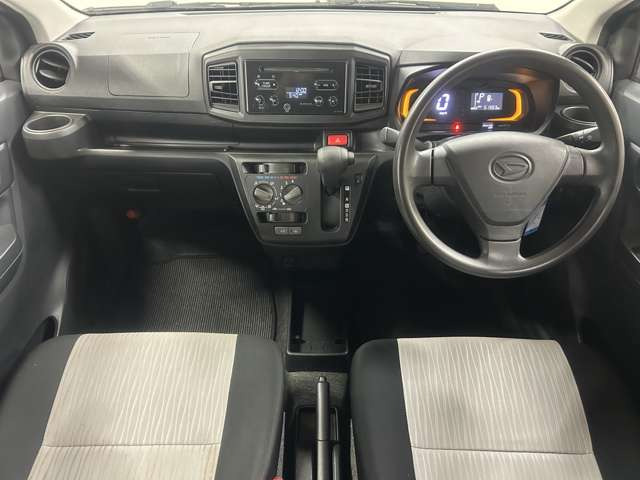 ���D�݂̃I�v�V�����𑕒����Č�[�Ԃ��邱�Ƃ��\�ł��B�i�r�E�o�b�N�J�����EETC�E��ȃt���b�v�_�E�����j�^�[�E�R�[�e�B���O�E�V�[�g�J�o�[�E�h���C�u���R�[�_�[�E�G���W���X�^�[�^�[ �ȂǂȂǎ戵����!