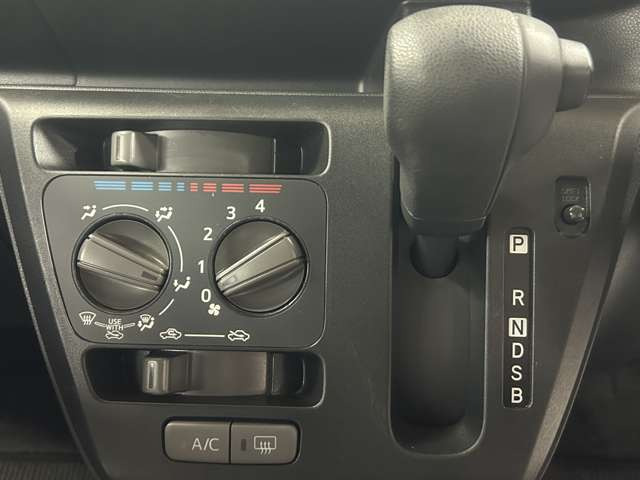 �ˑR�̌̏�Ȃǂ��C�ɂȂ���ɂ͕ۏ؃��j���[���I�X�X��!�}�ȕs��ɂ����b�J�[�ŋ삯�t���܂�!!