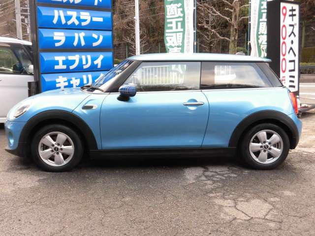 ���Ђ́u�i���ƃv���C�V���O�v��O��I�ɂ������A���ݑ��ꉿ�i�̂��Ԃ�K���ȉ��i�Ŕ̔����Ă���܂��B�܂����s�������A�Ԃ̃R���f�B�V�������d�����Ă���A�S�ԕK�����Ђ̎d����S�����ڂŌ��Ĕ����Ă���܂��B