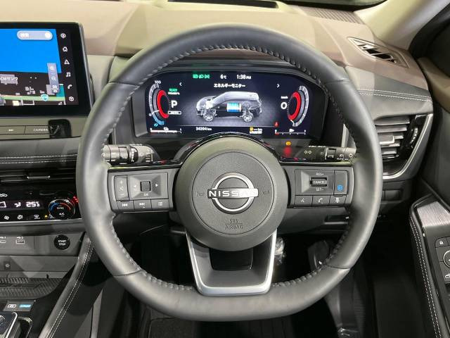 �y�����v�����X�e�A�����O�z�㎿�Ȋv���g�p���邱�ƂŁA��ɂ����������݂ƂĂ��^�]���₷���n���h���ł���