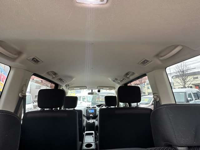 ���X�܂œ��ЃX�^�b�t���S�����߂Ĕ��������e�i���X�v���܂�!