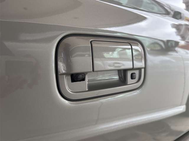 �o�b�N���j�^