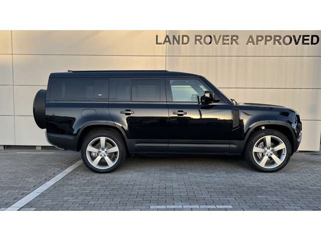 ディフェンダー130 SE 3.0L D300 ディーゼル 4WD