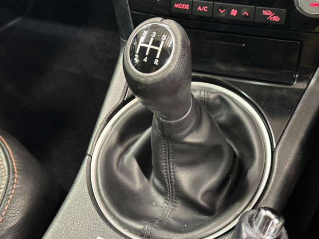 ☆納得の金額で日本全国にお届けいたします☆北海道内であれば自社搬送車にて弊社スタッフがお届けいたします!道外のお客様は、地域に合わせてその時に1番コストのかからない納車方法をご案内しております!