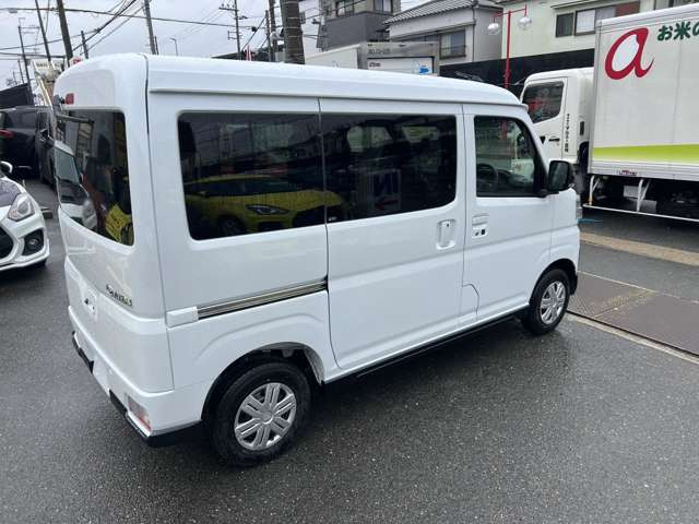 ���[!�l�C��RS���D���ȃI�v�V�������t���\1����肨���߂ɗ����d���X���C�h�h�ALED�w�b�h���C�g�v�b�V���X�^�[�g�d�i�[�h�A�~���[ �E�B���J�[�~���[�A�_�v�e�B�u�N���[�Y�R���g���[��B�J�����R�[�i�[�Z���T