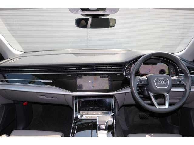 Q855 TFSI クワトロ ラグジュアリー 4WD