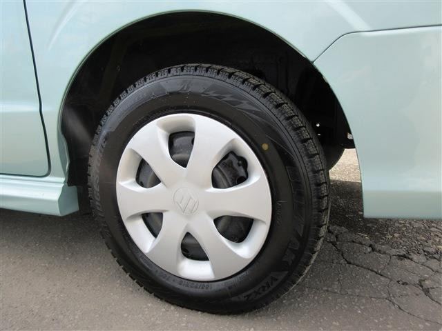 当店では1年間走行無制限部分保証が付いております。店頭でも保証に関してのご案内を致しますのでご検討の程お願い致します。