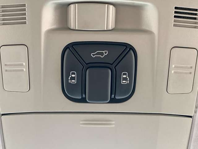 �l�C�̗����d���X���C�h�h�A�t��!�����̕���ו��Ŏ肪�ǂ����Ă����Ԃł������X���C�h�h�A�������J�Ń��N�`���ł�!!