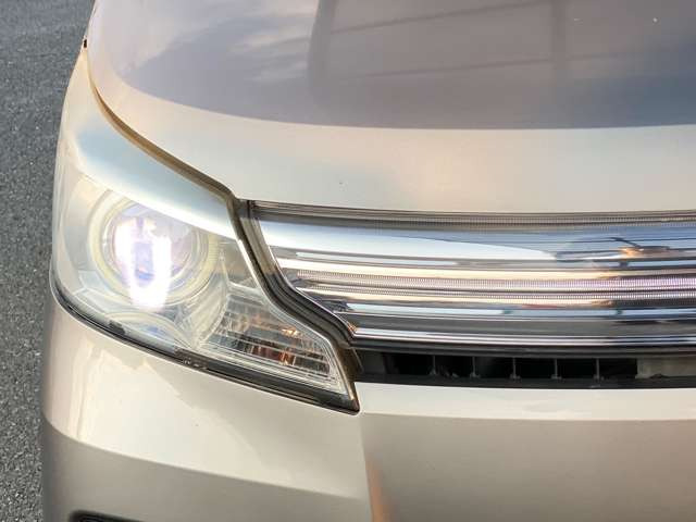 �yHID�w�b�h���C�g�z�]���̃n���Q���w�b�h���C�g�������邭�����L�͈͂��Ƃ炷�w�b�h���C�g�ł�!���S�^�]���菕�����Ă���܂��B