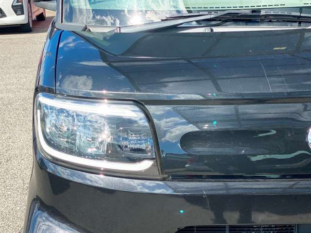 �yLED�w�b�h���C�g�zLED�Ȃ̂Ŗ��邳���΂��������Ԃ����S���đ��s���������܂���