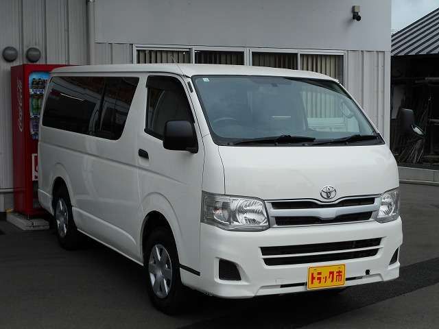 ハイエースバン3.0 DX ロング GLパッケージ ディーゼル 4WD
