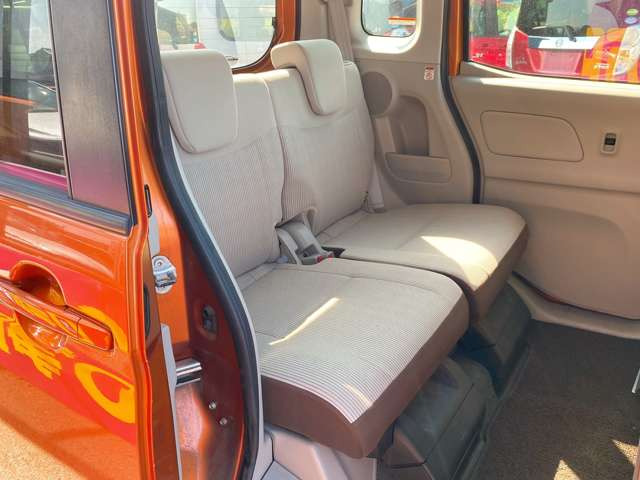 当店では厳選したお車を毎月100台以上の仕入れを行ない、お得な価格で皆様にご提供させて頂いております♪