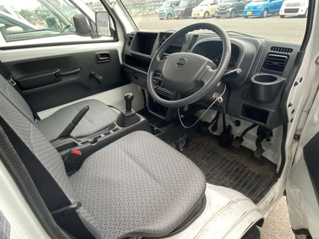 当店は車の品質に自信を持っています!なので、さまざまな角度から70枚以上のお写真載せています。