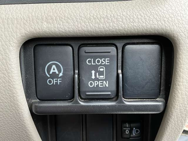 �y�d���X���C�h�h�A�z�h�A�̊J�������^�b�`�ōs�����Ƃ��ł��܂����֗��ȋ@�\�̈�ł��ˁ�