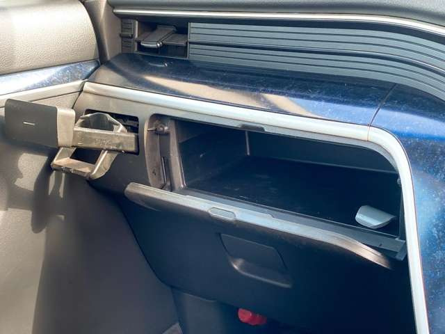 ���Ђ̔̔����邨�Ԃ̉��i�т�39.8���~�𒆐S�Ɏ�葵���Ă���܂��B