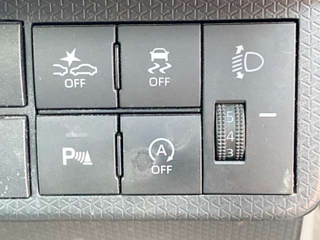 �y�Փˌy�����u�z���s���ɑO���̎ԗ�����F�����A�Փ˂������Ȏ��͌x��ƃu���[�L�ŏՓˉ���Ɣ�Q�y�����A�V�X�g�B�����S�Ƀh���C�u�����y���݂��������܂��B