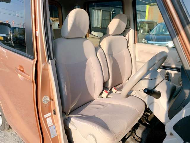 ���X�ł͌y�����Ԃ��畁�ʎԂ܂ŕ��L���I�[�����[�J�[�̎Ԏ�E�F�E�O���[�h��L�x�ɑ����Ă���܂��B