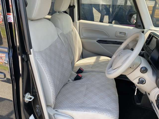 �I�[�����[�J�[�̌y�����Ԃ𒆐S�ɖL�x�ȎԎ����葵���Ă���܂��􂨒T���̂��Ԃ������ƌ�����܂�!!