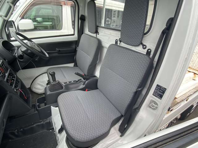 当店はアフターフォローも充実しております。納車後の整備・点検・修理・車検・板金・カスタムなどもお任せください!