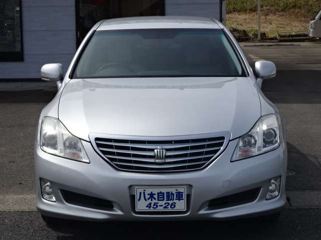 クラウン3.0 ロイヤルサルーン i-Four 4WD