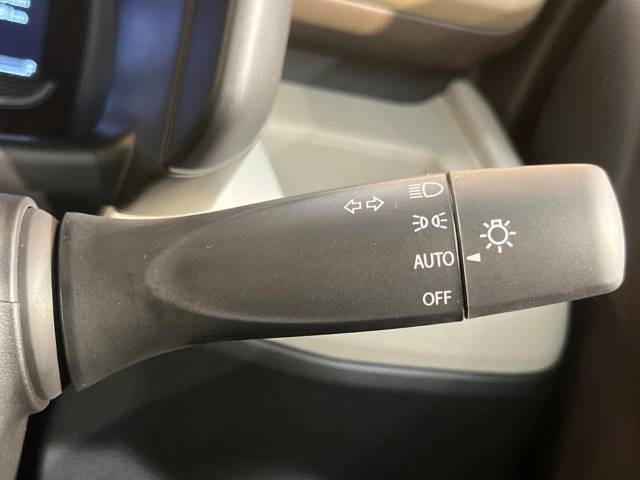 �y�I�[�g���C�g�z����̖��邳�ɉ����Ď����Ńw�b�h���C�g�̓_���E�������ł���@�\�ł�!���C�g�̕t���Y��E�����Y��Ȃǂ������Ȃ�A�J�̓���[���̑��s�����S!�g���l���ʉߎ����֗��ł��ˁ�