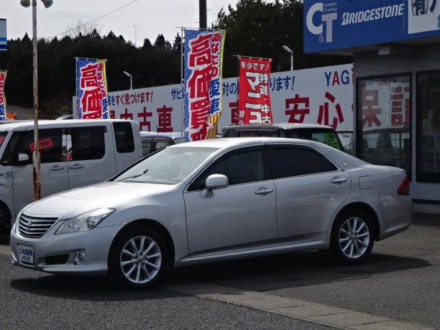 クラウン3.0 ロイヤルサルーン i-Four 4WD