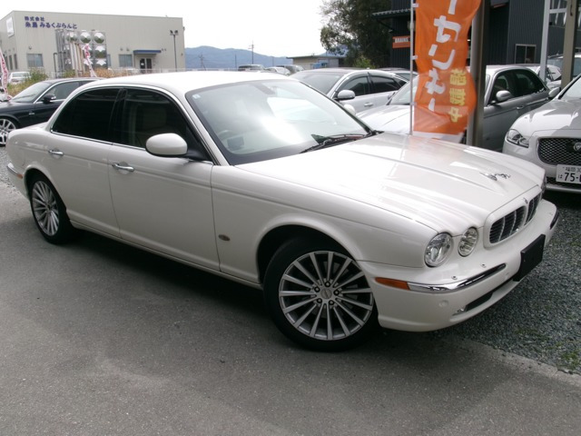 XJ(ジャガー) XJ 4.2 エグゼクティブ 中古車画像