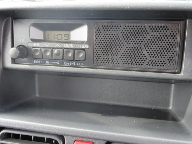 2WD・4WDの切り替えが可能です♪