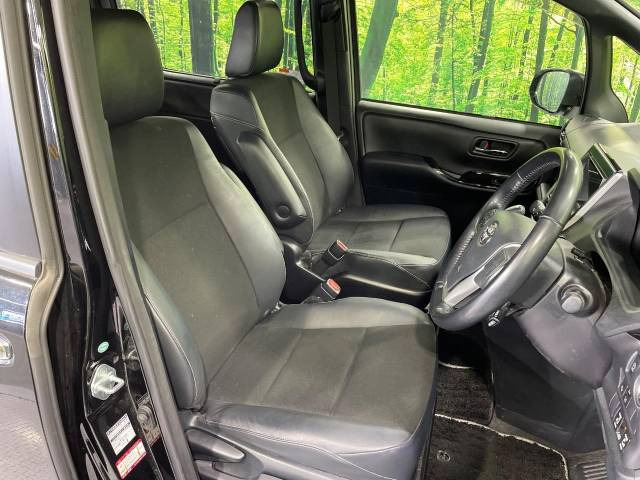 運転席シート廻りは使用感も少なく、良好な状態となっています。丁寧に使われていたことがよくわかりますね。