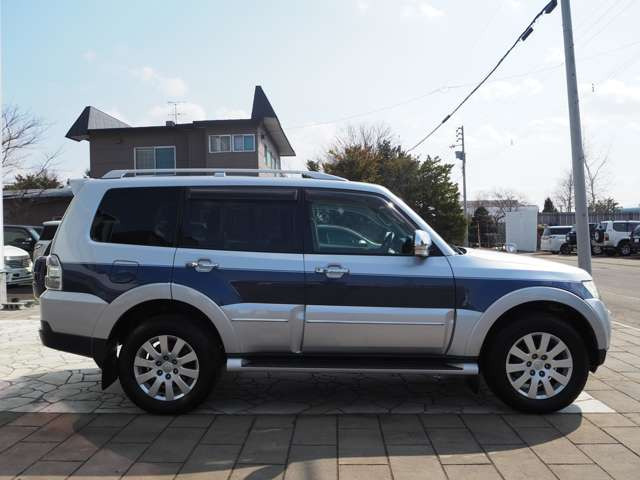 また、修復歴や過去の状態などを気にされる場合は、第三者機関AISによる厳しいチェックを行うことも可能です!評価書も発行できますのでお気軽にお申し付け下さい!