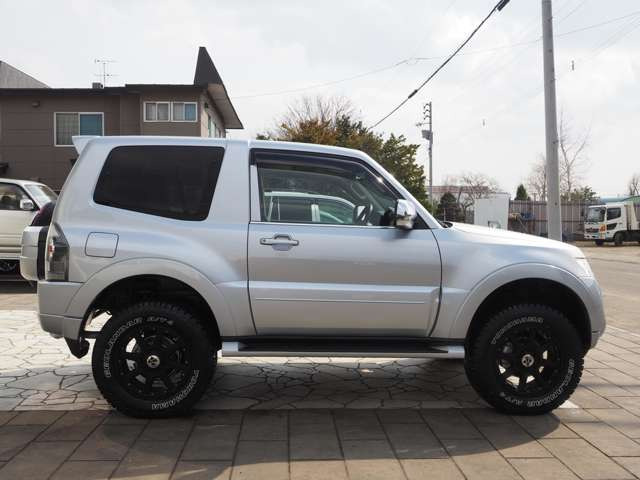 また、修復歴や過去の状態などを気にされる場合は、第三者機関AISによる厳しいチェックを行うことも可能です!評価書も発行できますのでお気軽にお申し付け下さい!