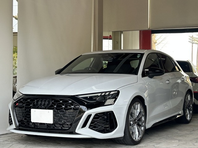 RS3スポーツバック(アウディ) 2.5 4WD 中古車画像