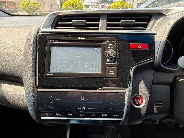 フィット1.3 13G Sパッケージ 4WD