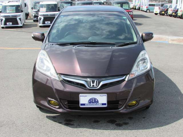 フィット1.3 シーズ ファインスタイル