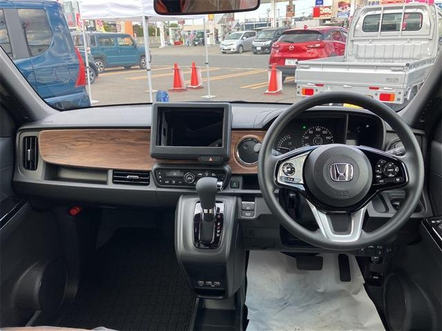 N-ONEオリジナル スタイルプラス アーバン 4WD