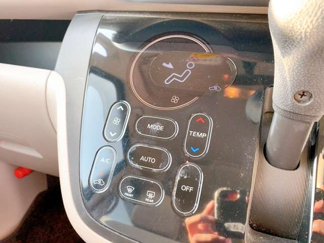 【オートエアコン】寒い冬も暑い夏でも自動で設定した温度に調節してくれます♪