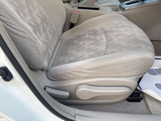 運転席シートリフター