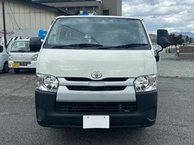 ハイエースバン2.8 DX ロング ディーゼル 4WD