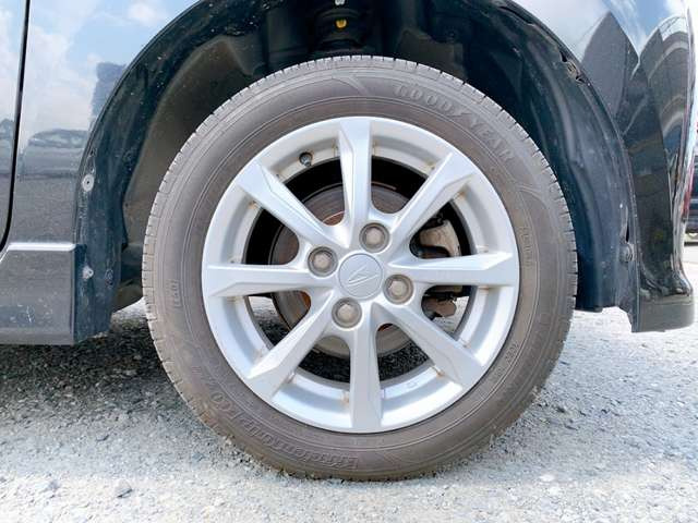 お好みのタイヤ・ホイールへのカスタムもお答えいたします!ご希望の際には当店スタッフまでお気軽にご相談下さい♪