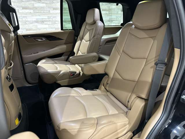 【下取・買取】お客様のお車の下取・買取、大歓迎です。日本車でも輸入車でもお気軽にご相談下さい。