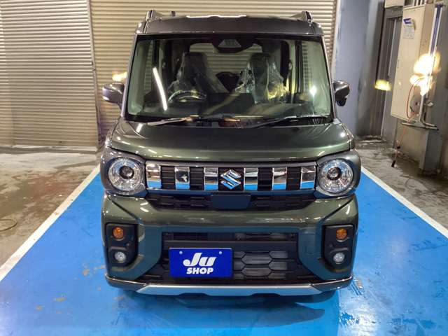 当店は、自社工場(認証工場)が併設されておりますので、納車前にはしっかりと整備させていただきます♪