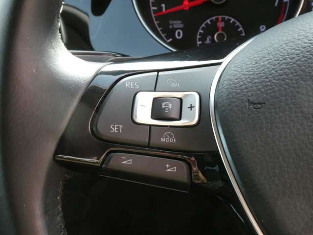 �A�_�v�e�B�u�N���[�Y�R���g���[������!�Ǐ]���ō������H�̑��s���y�X�ł���